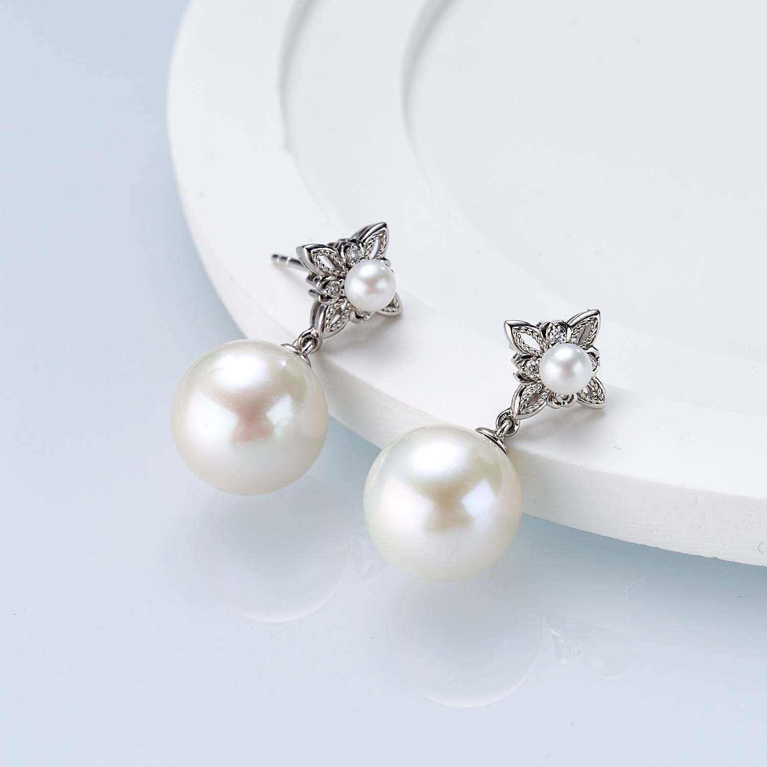 Iris Bloom Duo Freshwater Pearl Studs